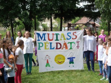 Mutass példát!